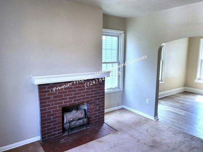 709 Maplewood Ave in Ambridge, PA - Building Photo - Building Photo