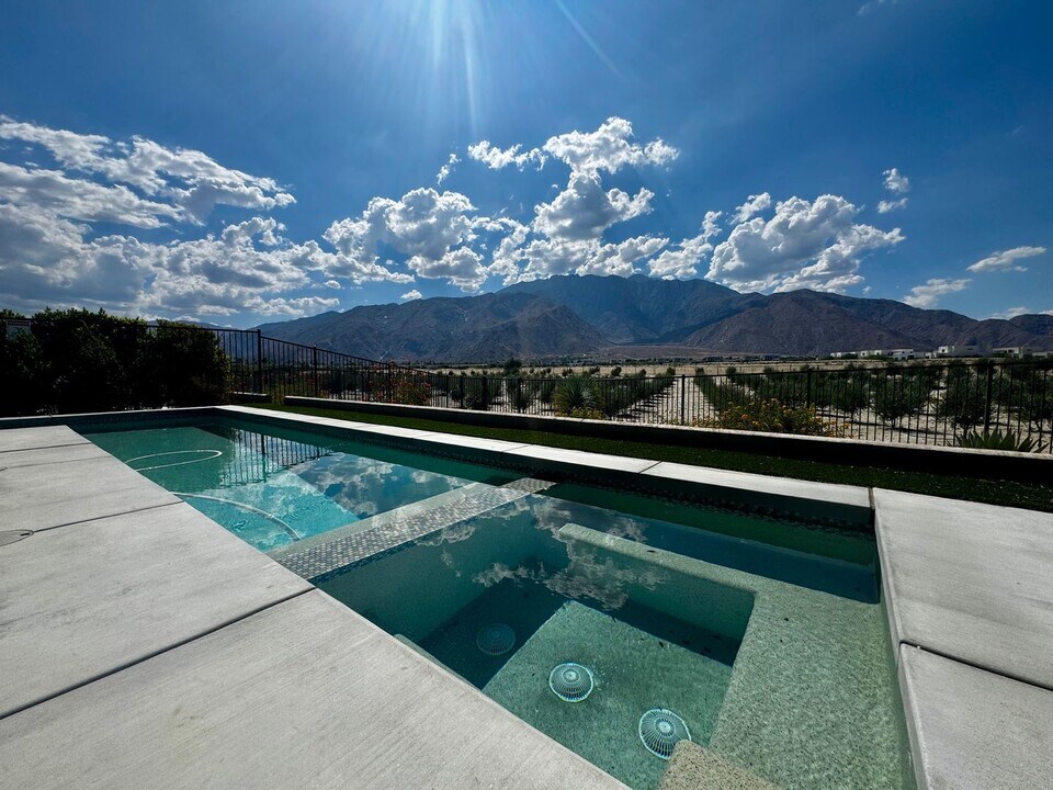 3609 Ambassador Dr in Palm Springs, CA - Building Photo