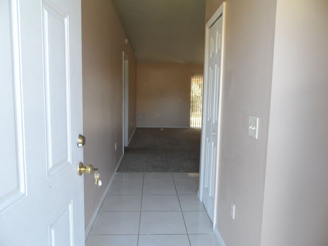 1681 Montecito Ave in Deltona, FL - Building Photo - Building Photo