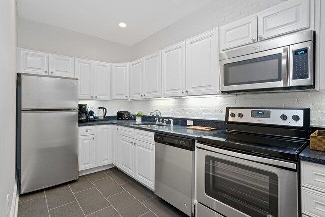 74 W Rutland Sq, Unit 3 in Boston, MA - Building Photo - Building Photo