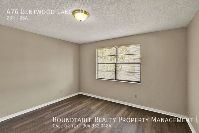 476 Bentwood Ln in Orange Park, FL - Foto de edificio - Building Photo