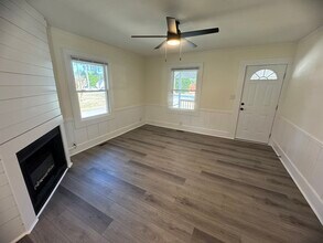 5326 Masonboro Loop Rd in Wilmington, NC - Building Photo - Building Photo