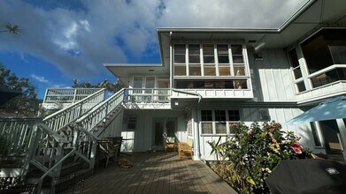 1198 Pulehu Rd in Kula, HI - Building Photo - Building Photo