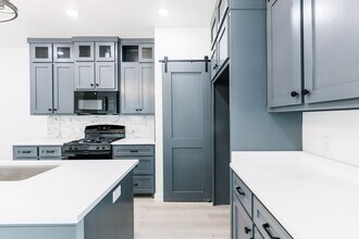 1704 Elkhart Ave in Lubbock, TX - Building Photo - Building Photo