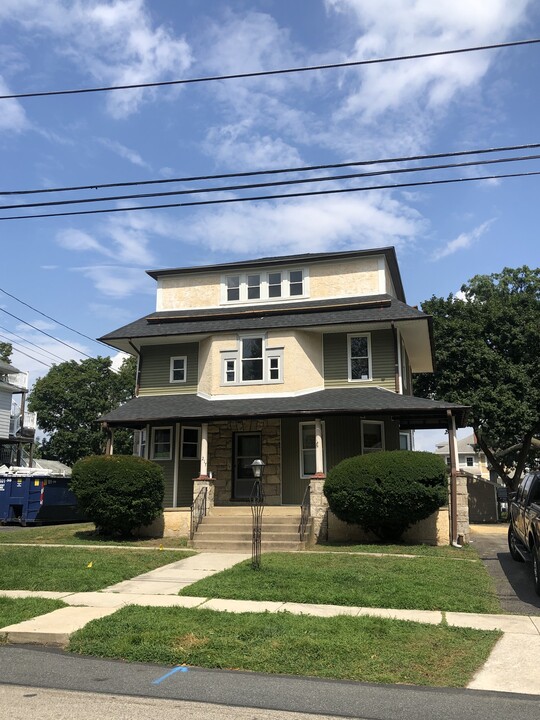 217 Garfield Ave in Norwood, PA - Building Photo
