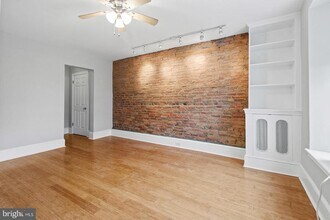 1320 S Broad St in Philadelphia, PA - Building Photo - Building Photo