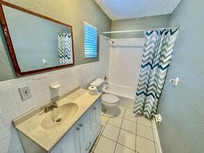 5841 Sun Glo Ave in Port Richey, FL - Building Photo - Building Photo
