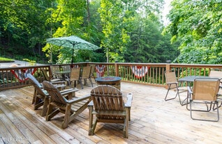 540 Ridgecrest Rd in New Tazewell, TN - Building Photo