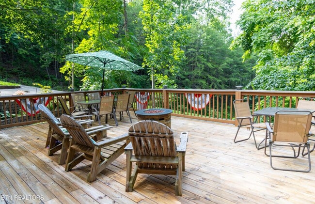 property at 540 Ridgecrest Rd