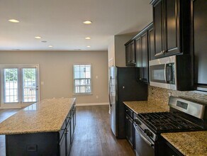 4068 Zilker Park Dr in Charlotte, NC - Building Photo - Building Photo