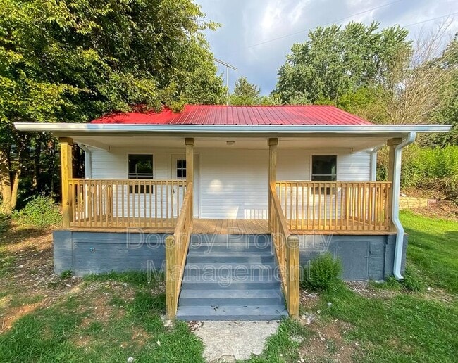 property at 1123 Lang St SE