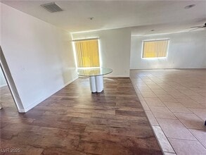 501 Slayton Dr in Las Vegas, NV - Building Photo - Building Photo