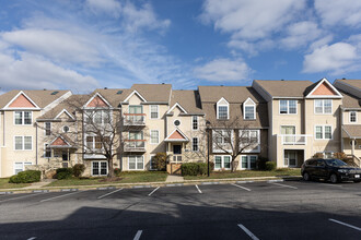 Bridgeport Condominiums in Laurel, MD - Building Photo - Building Photo