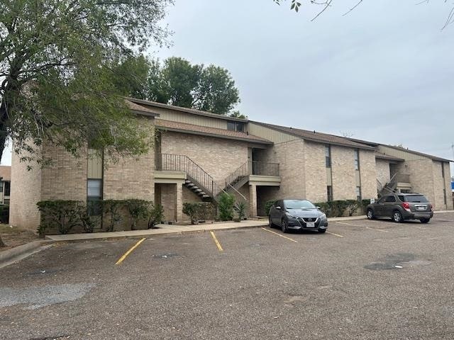 100 Hillside Rd in Laredo, TX - Building Photo - Building Photo