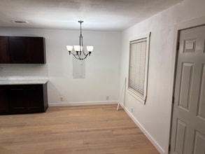 801 Hillside Dr in Sherman, TX - Building Photo - Building Photo