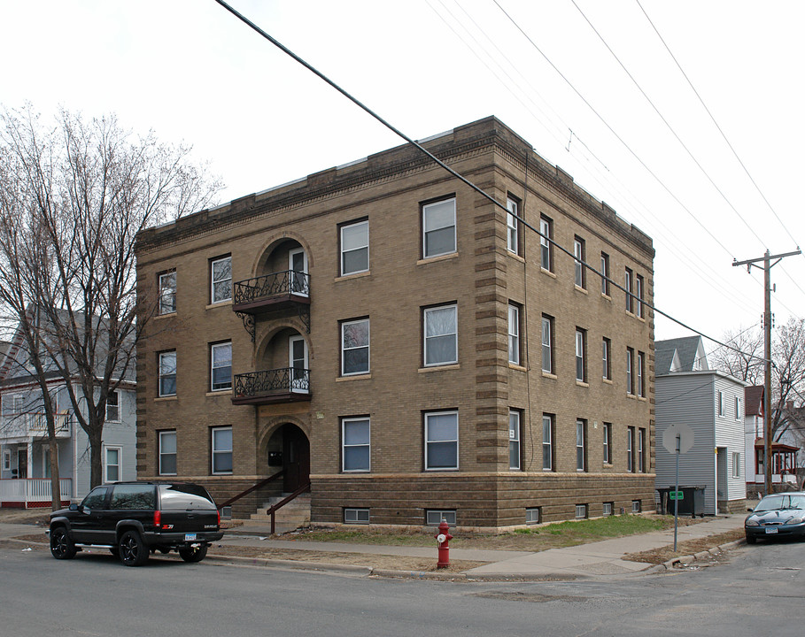 1827-1829 14th Ave S in Minneapolis, MN - Building Photo