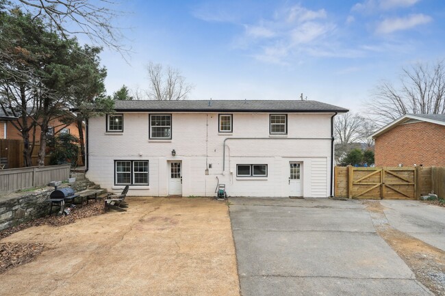 528 Continental Dr in Nashville, TN - Building Photo - Building Photo