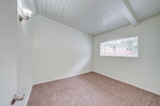 Manchester Apartments in San Leandro, CA - Building Photo - Interior Photo