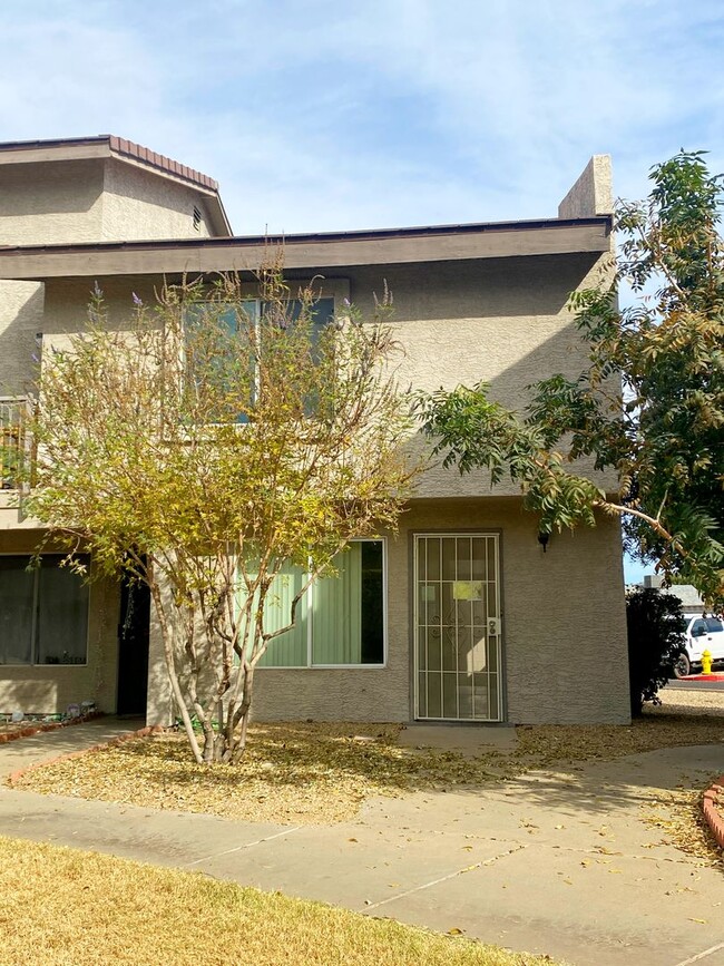 property at 19601 N 7th St
