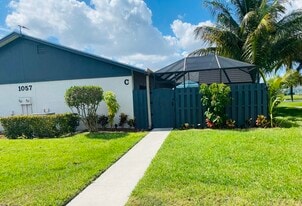 1057 Summit Trail Cir in West Palm Beach, FL - Building Photo