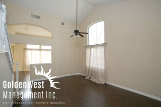 3390 Syvella Ct in Las Vegas, NV - Building Photo - Building Photo