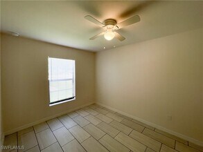 2933 Skyline Blvd in Cape Coral, FL - Foto de edificio - Building Photo