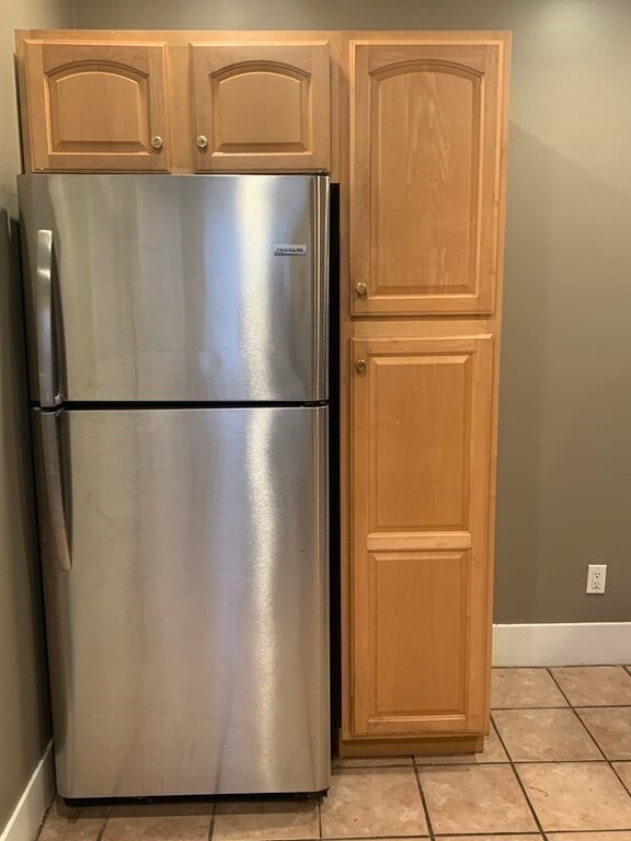 137 Sharon St, Unit #1 in Medford, MA - Building Photo - Building Photo