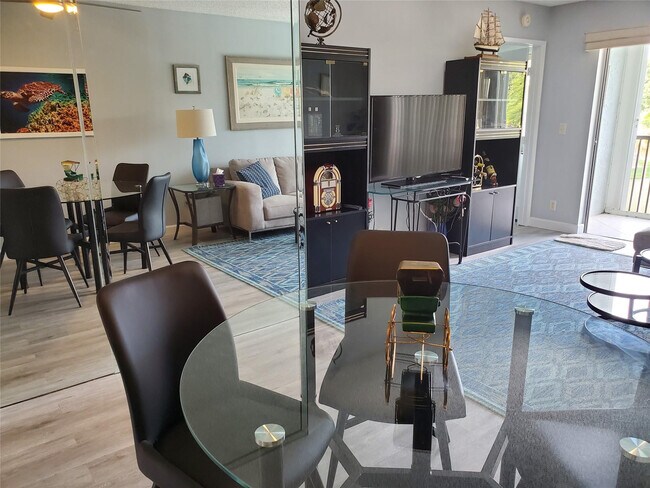 property at 2220 N Cypress Bend Dr