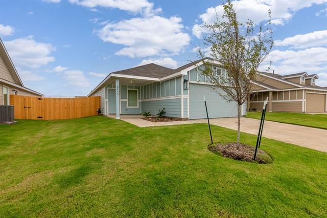 2840 Cobbleview Dr in Fort Worth, TX - Foto de edificio - Building Photo