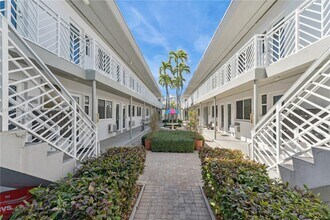 7440 Byron Ave in Miami, FL - Building Photo - Building Photo