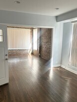 627 E 89th Pl in Chicago, IL - Building Photo