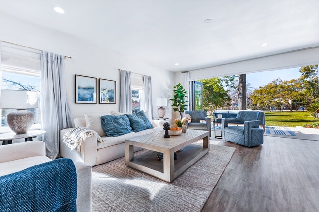 1257 Magnolia Ave in Carlsbad, CA - Building Photo - Building Photo