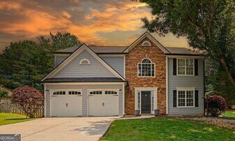 516 BROAD HEAD in Suwanee, GA - Building Photo