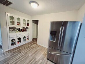 7210 Colton St in Houston, TX - Building Photo - Building Photo