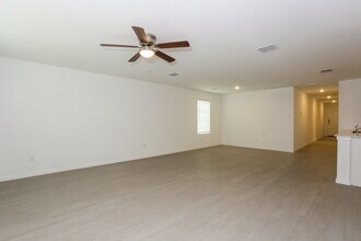 1812 Javelina St in Royse City, TX - Foto de edificio - Building Photo