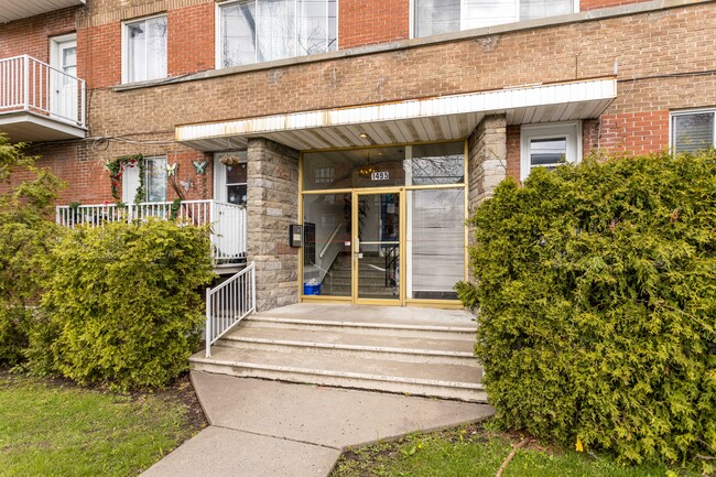 1495 Poirier Rue in St. Laurent, QC - Building Photo - Building Photo