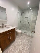 19809 Blythe St in Winnetka, CA - Building Photo - Building Photo