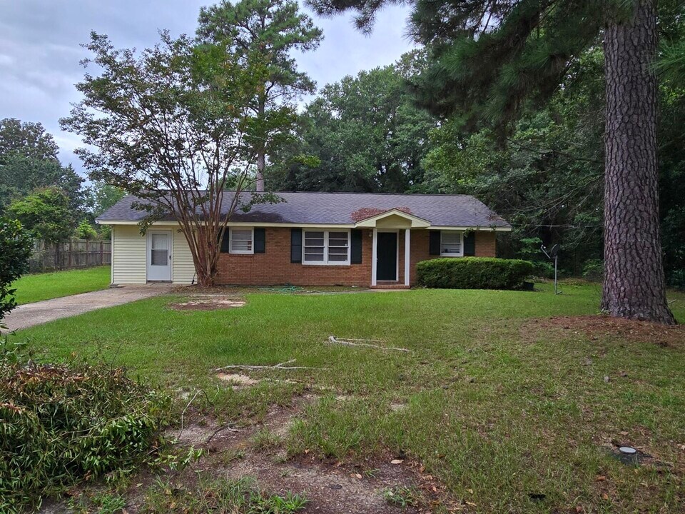106 Parish St in Sumter, SC - Building Photo
