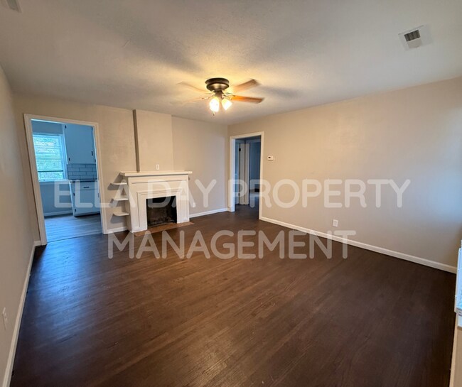 2512 S Ellis St in Wichita, KS - Building Photo - Building Photo