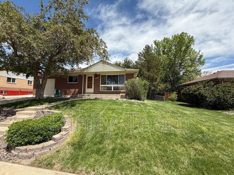 287 Teal St in Northglenn, CO - Building Photo