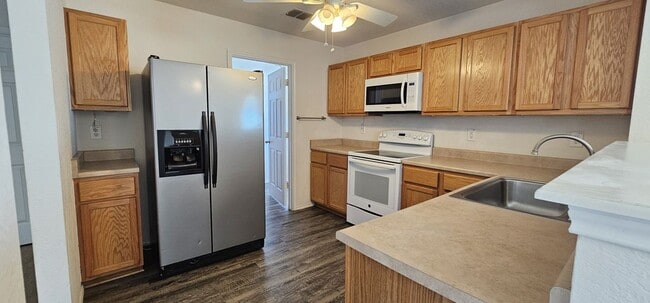 23923 Wimberly Oaks in San Antonio, TX - Foto de edificio - Building Photo