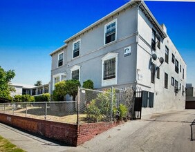 388-388 1/2 Columbia Ave in Los Angeles, CA - Building Photo - Building Photo