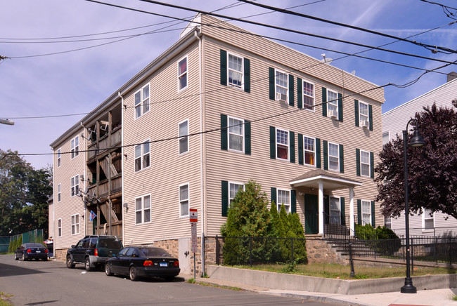 791 Atlantic St in Stamford, CT - Foto de edificio - Building Photo