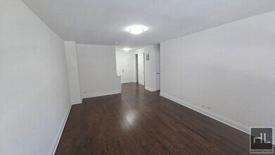 3rd Ave & E 16th St. Modern 1-Bedroom Apt in New York, NY - Building Photo - Building Photo