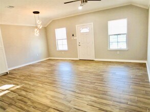 10316 Aldine Westfield Rd in Houston, TX - Building Photo - Building Photo