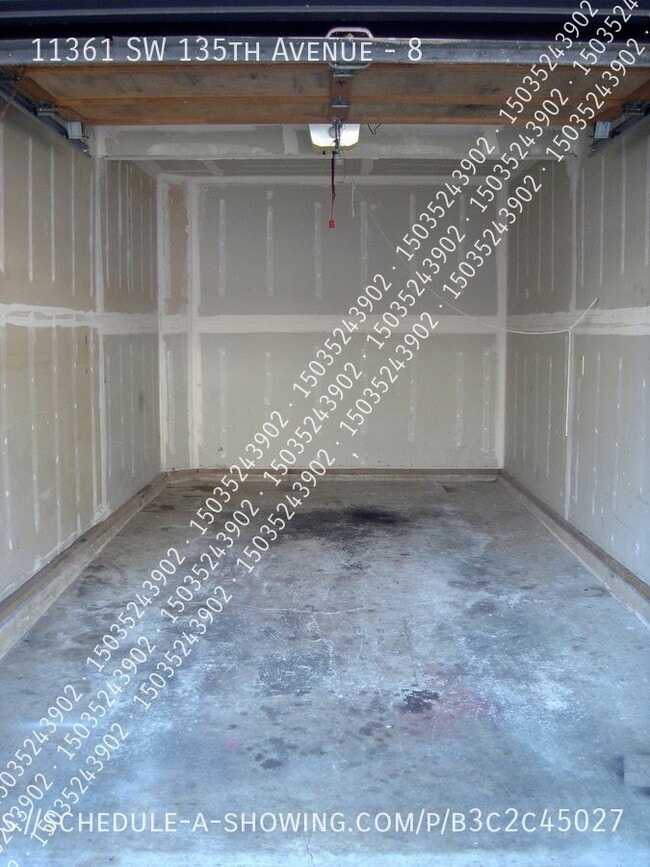 11361 SW 135th Ave in Portland, OR - Building Photo - Building Photo