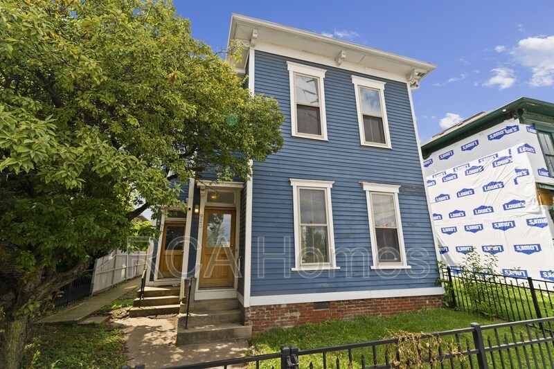 920 N College Ave in Indianapolis, IN - Building Photo