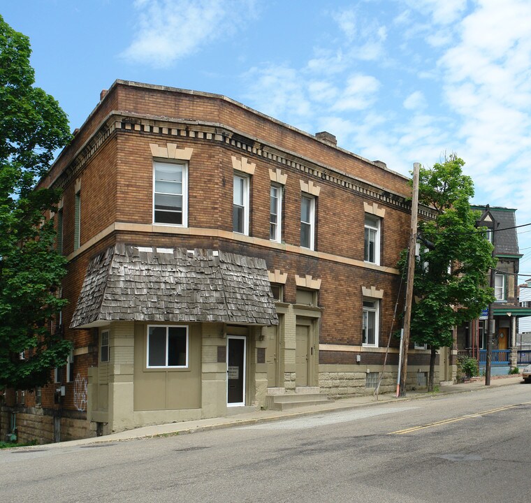 612-616 S Millvale Ave in Pittsburgh, PA - Foto de edificio