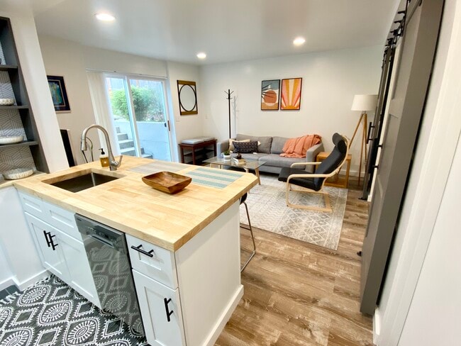 4045 54th Ave SW, Unit 1 Genesee Gem
