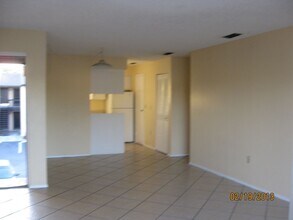 2705 Hidden Lake Blvd in Sarasota, FL - Building Photo - Building Photo
